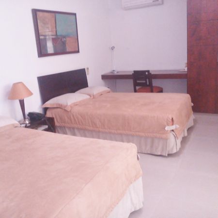 Hotel Cuarta Avenida Cali Exterior photo