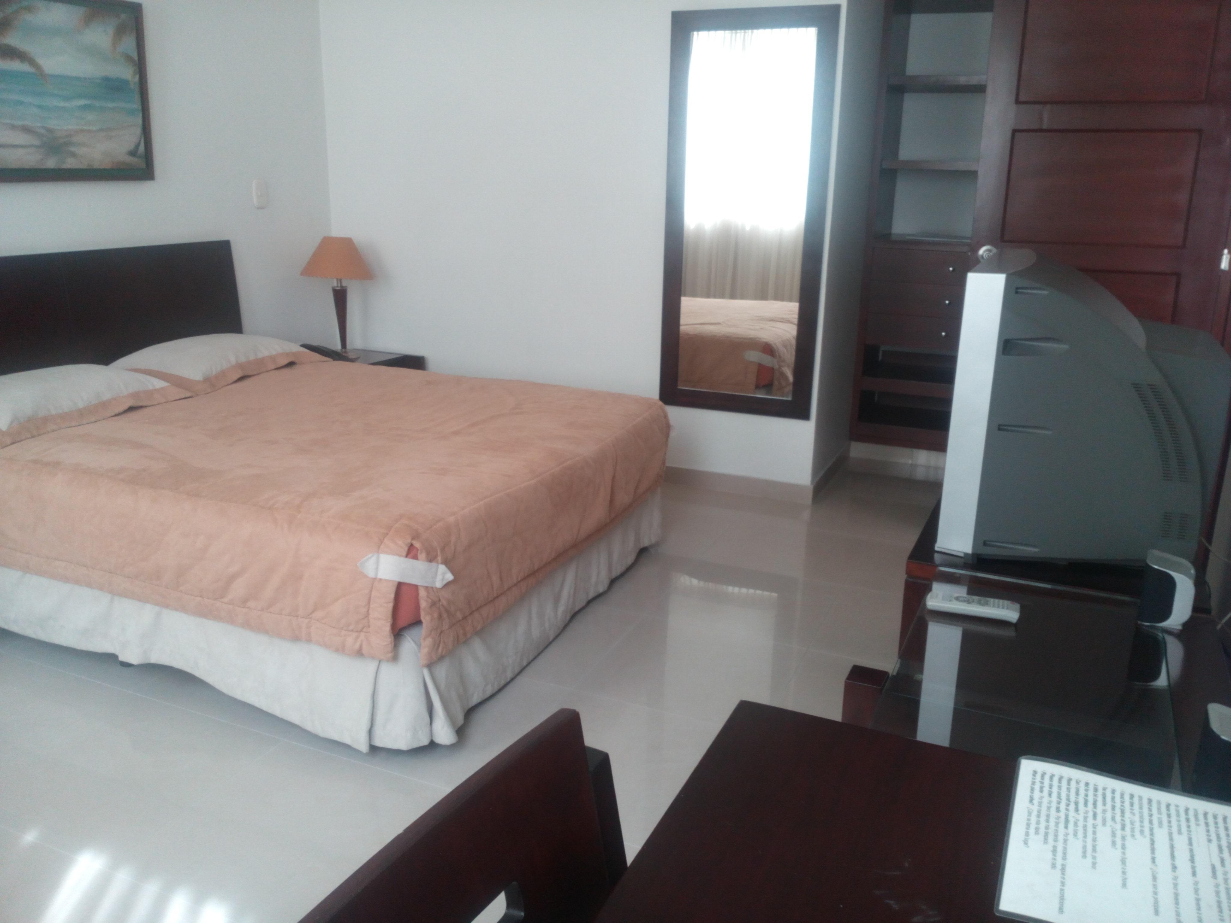Hotel Cuarta Avenida Cali Exterior photo