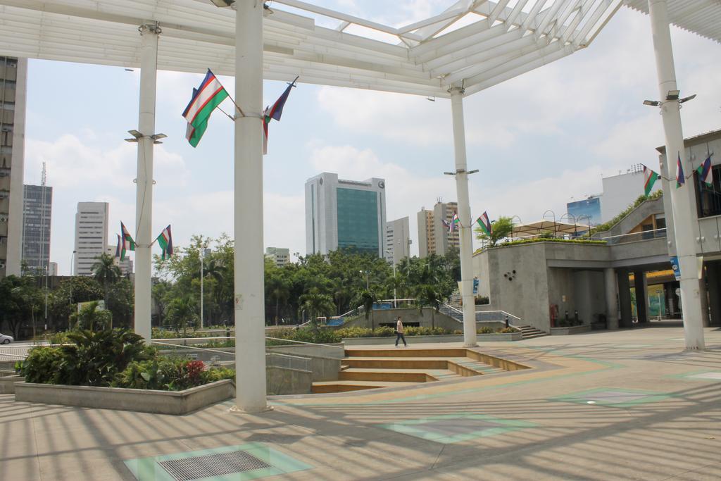 Hotel Cuarta Avenida Cali Exterior photo