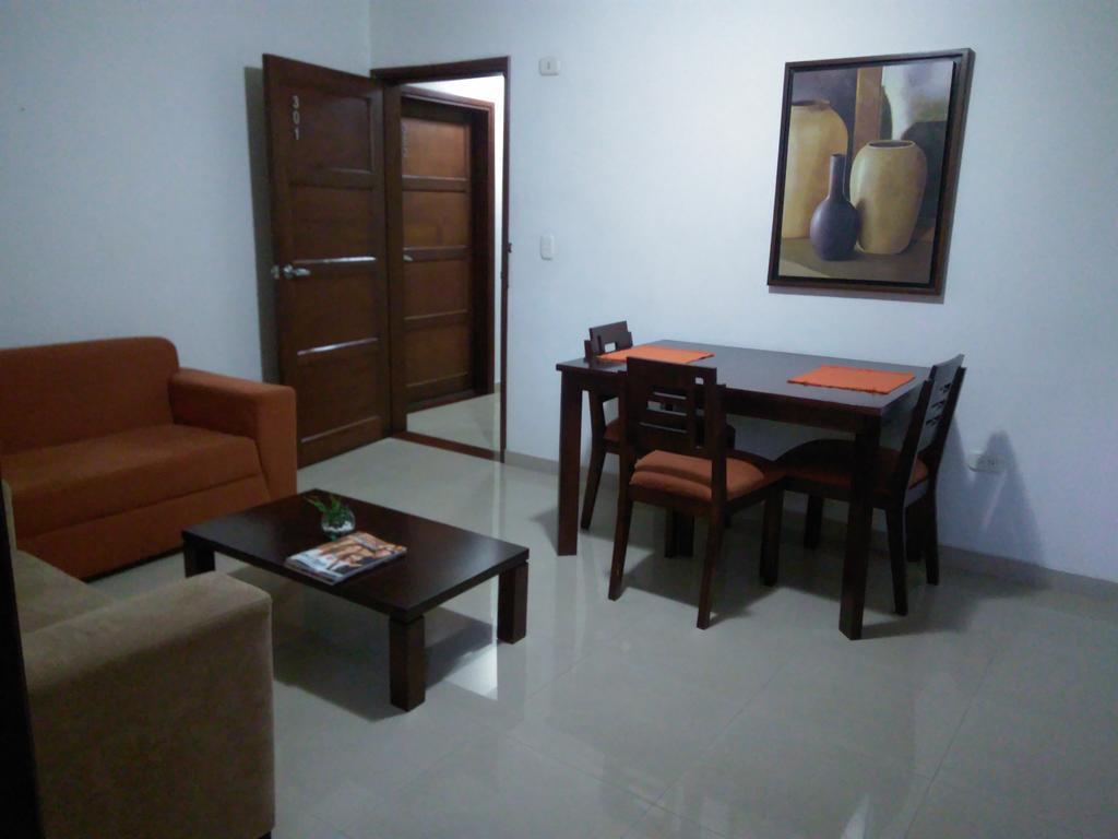 Hotel Cuarta Avenida Cali Exterior photo